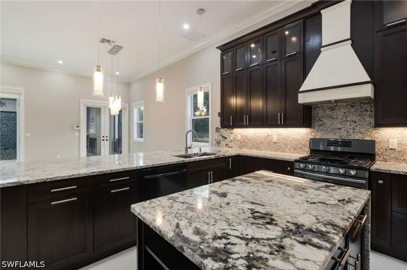 3 bedroom SingleFamilyResidence at 3585 33rd Ave NE, Golden Gate Estates, Naples — photo 5