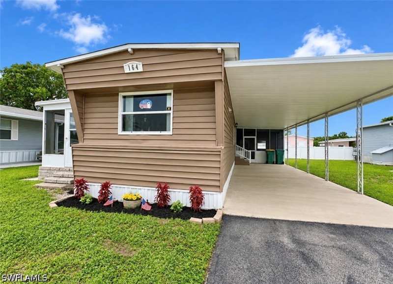 1 bedroom ManufacturedHome at 164 Cape Sable Dr, Naples Mobile Estates, Naples — photo 1