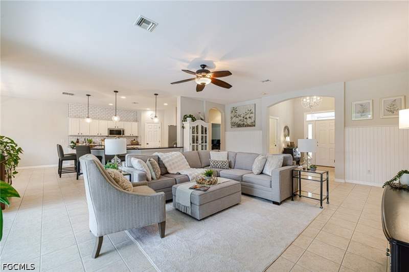 4 bedroom SingleFamilyResidence at 12861 Bay Timber Ct, Timber Ridge, Fort Myers — photo 4