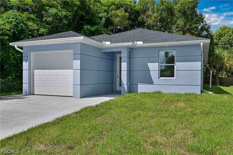 3 bedroom SingleFamilyResidence at 4338 Lexington Ave, Fort Myers, Fort Myers — photo 1