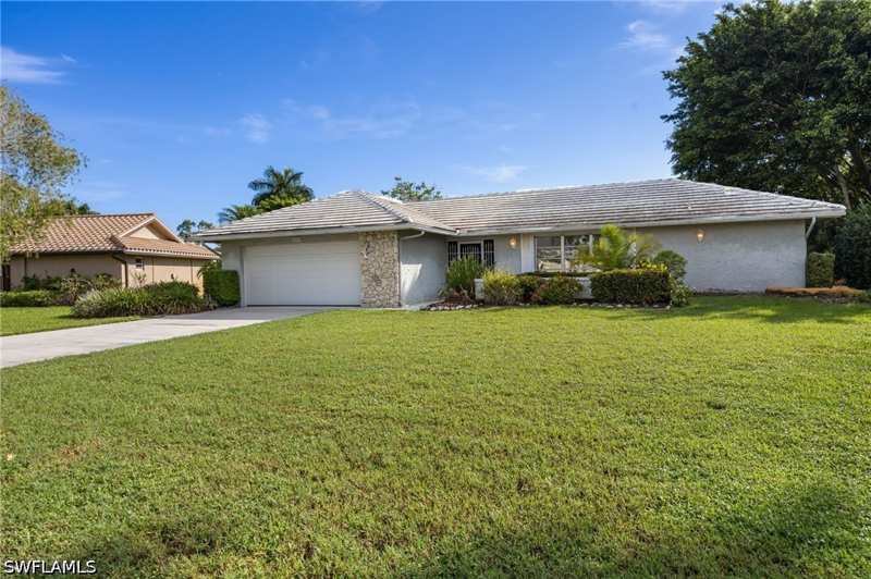 2 bedroom SingleFamilyResidence at 379 Torrey Pines Pt, Torrey Pines, Naples — photo 1