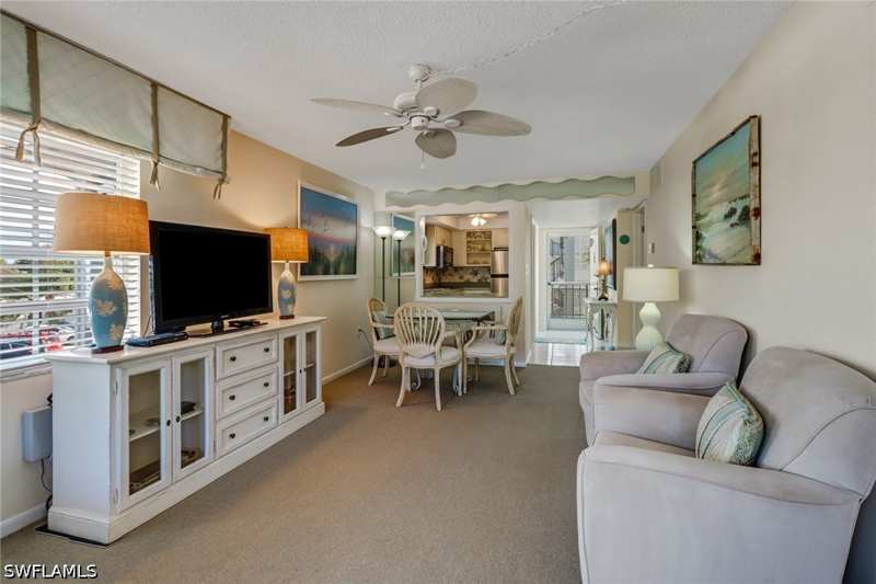 2 bedroom Condominium at 5 High Point Cir W 211, High Point Country Club, Naples — photo 1