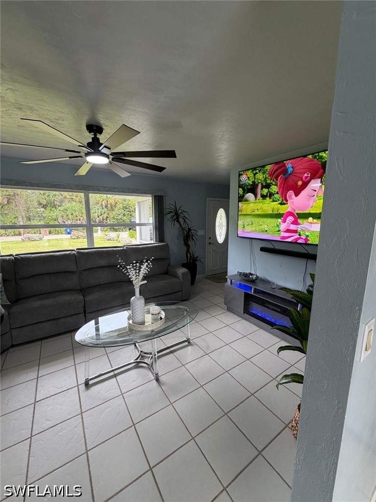 3 bedroom SingleFamilyResidence at 704 Cleveland Ave, Lehigh Acres, Lehigh Acres — photo 4