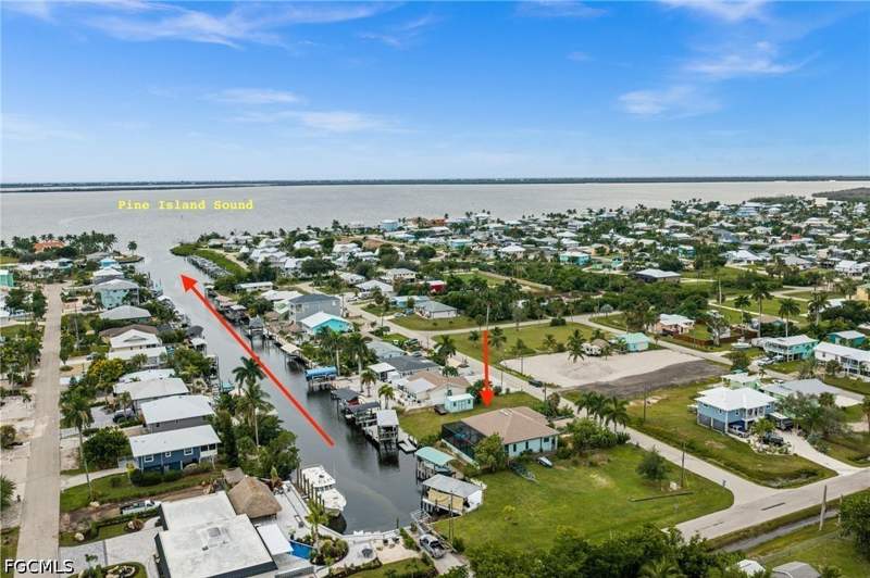3 bedroom SingleFamilyResidence at 2478 Baybreeze St, Pine Island Shores Unit 5, St James City — photo 2