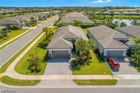 11878 Gardenia Ave, Naples FL - photo 6 of 50
