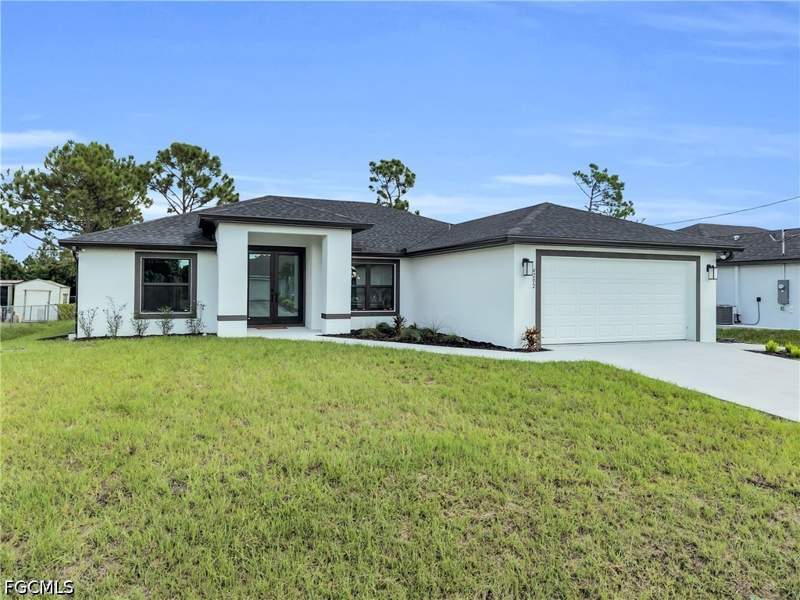 3 bedroom SingleFamilyResidence at 4202 14th St SW, Lehigh Acres, Lehigh Acres — photo 2