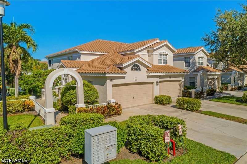 3 bedroom Condominium at 6867 Satinleaf Rd S 201, Calusa Bay South, Naples — photo 1