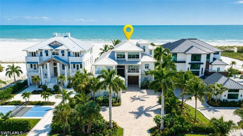 4 bedroom SingleFamilyResidence at 6120 Court St, Flamingo Park, Fort Myers Beach — photo 3
