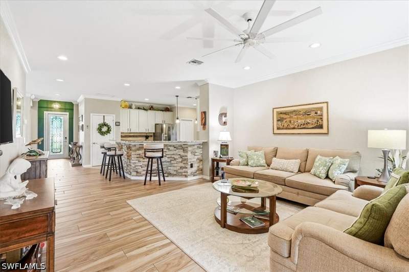 4 bedroom SingleFamilyResidence at 20503 Black Tree Ln, Preserve At Corkscrew, Estero — photo 4