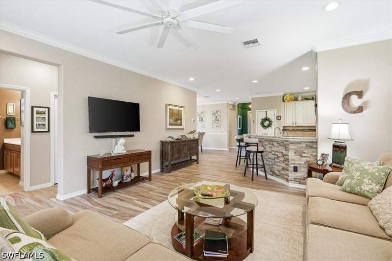 4 bedroom SingleFamilyResidence at 20503 Black Tree Ln, Preserve At Corkscrew, Estero — photo 5