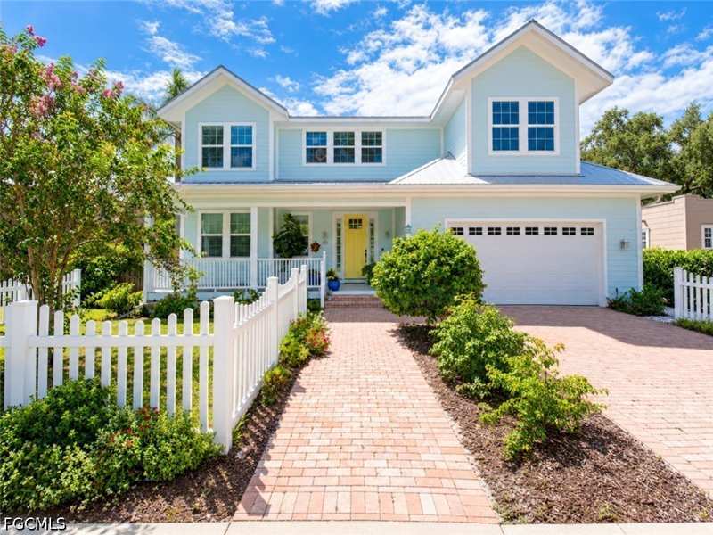 3 bedroom SingleFamilyResidence at 1530 Poinciana Ave, Poinciana Park, Fort Myers — photo 1