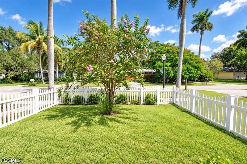3 bedroom SingleFamilyResidence at 1530 Poinciana Ave, Poinciana Park, Fort Myers — photo 3