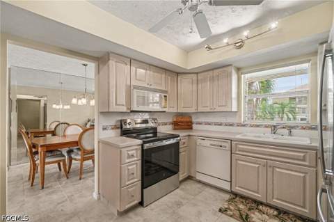 1705 Beach Pkwy 206, Cape Coral FL - photo 16 of 31