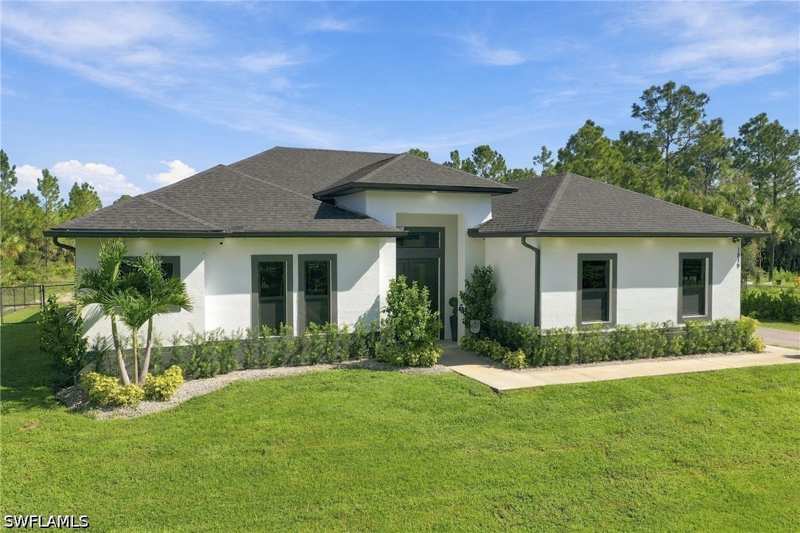 3 bedroom SingleFamilyResidence at 1819 12th Ave NE, Golden Gate Estates, Naples — photo 1