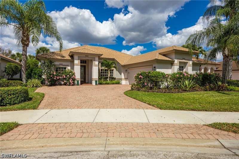 3 bedroom SingleFamilyResidence at 9049 Bronco Ct, Mustang Island, Naples — photo 1