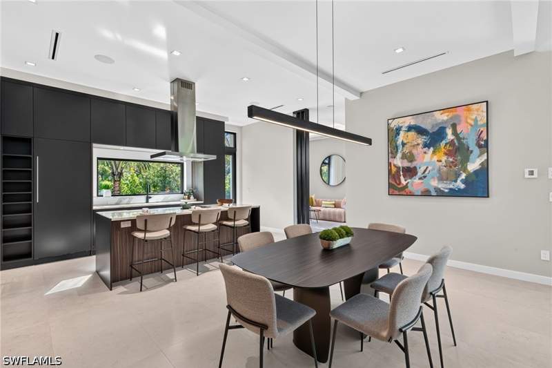 4 bedroom SingleFamilyResidence at 788 7th Ave N, Olde Naples, Naples — photo 4