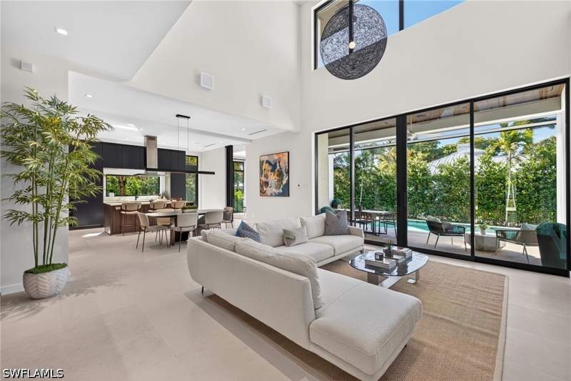 4 bedroom SingleFamilyResidence at 788 7th Ave N, Olde Naples, Naples — photo 5
