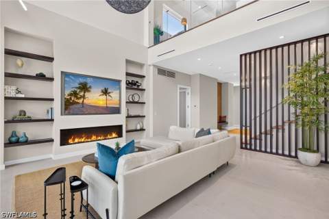 788 7th Ave N, Naples FL - photo 6 of 49
