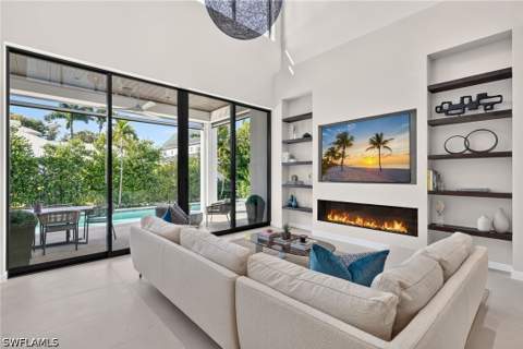 788 7th Ave N, Naples FL - photo 7 of 49