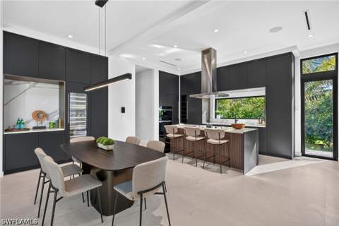 788 7th Ave N, Naples FL - photo 8 of 49