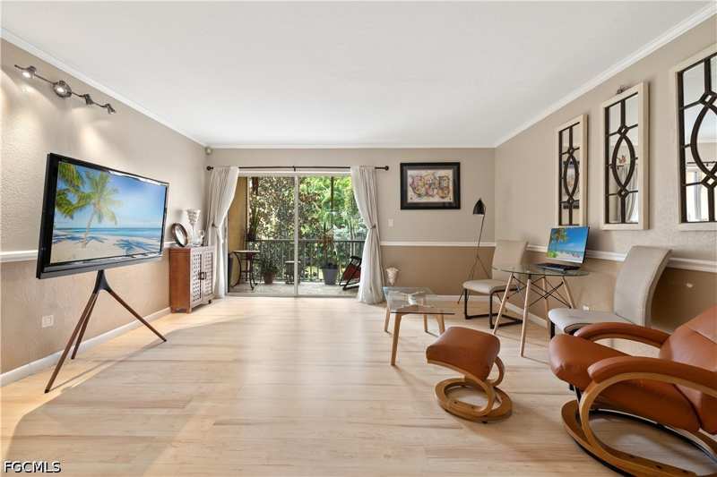 1 bedroom Condominium at 2366 E Mall Dr 213, Towers Condo, Fort Myers — photo 1