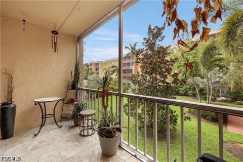 2366 E Mall Dr 213, Fort Myers FL - photo 17 of 24