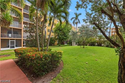 2366 E Mall Dr 213, Fort Myers FL - photo 18 of 24