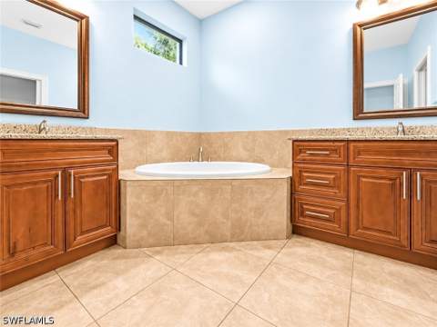 2735 12th Ave NE, Naples FL - photo 9 of 32