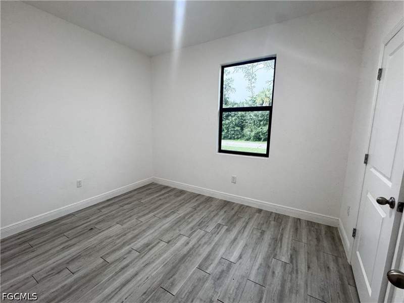 3 bedroom SingleFamilyResidence at 3117 Memphis Ln, Labelle, Labelle — photo 2