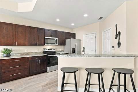 16159 Via Solera Cir 102, Fort Myers FL - photo 12 of 39