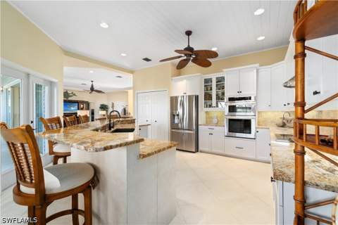 197 San Mateo Dr, Bonita Springs FL - photo 11 of 50
