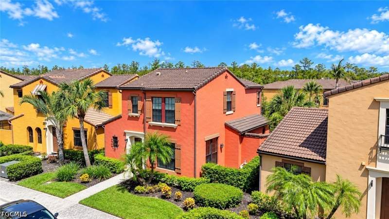 2 bedroom Detached at 11901 Kemena St, Paseo, Fort Myers — photo 2