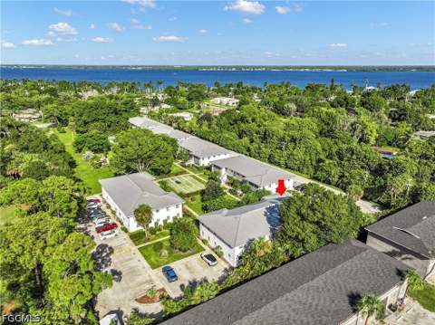 431 Van Buren St E5, Fort Myers FL - photo 22 of 30