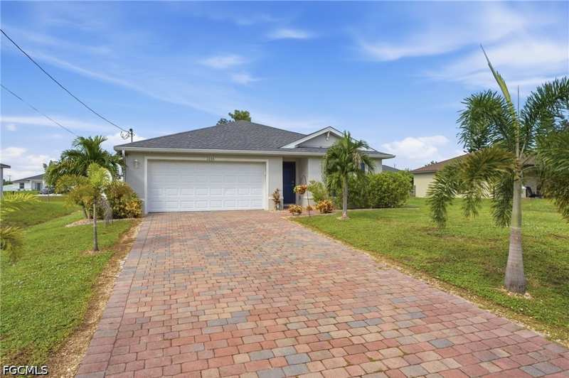 3 bedroom SingleFamilyResidence at 1635 NE 33rd St, Gator Circle, Cape Coral — photo 1