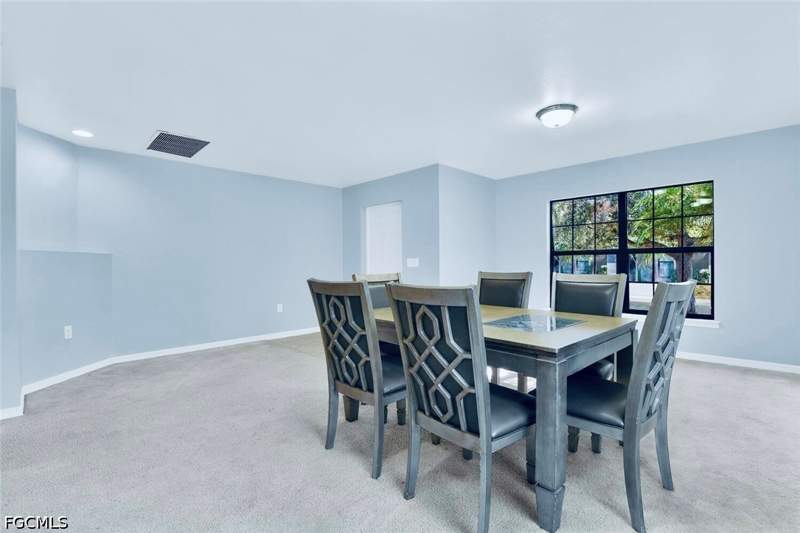 4 bedroom SingleFamilyResidence at 278 Shadow Lakes Dr, Shadow Lakes, Lehigh Acres — photo 2