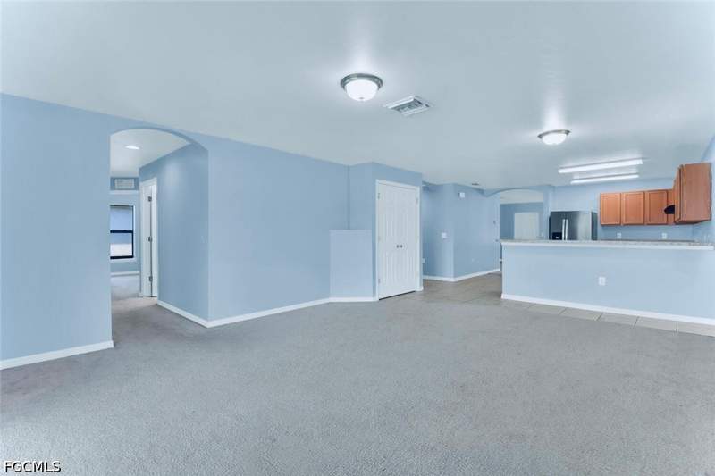 4 bedroom SingleFamilyResidence at 278 Shadow Lakes Dr, Shadow Lakes, Lehigh Acres — photo 5