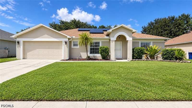 3 bedroom SingleFamilyResidence at 2501 Hawks Preserve Dr, Fort Myers, Fort Myers — photo 1