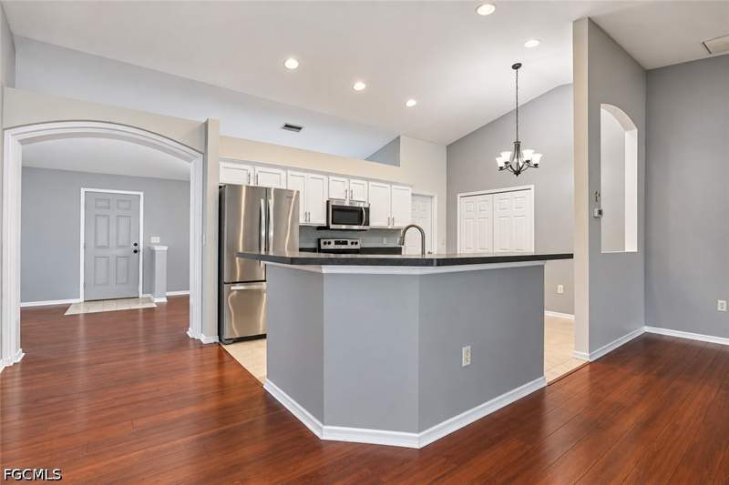 3 bedroom SingleFamilyResidence at 2501 Hawks Preserve Dr, Fort Myers, Fort Myers — photo 2