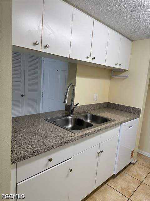 3421 Winkler Ave 411, Fort Myers FL - photo 20 of 26