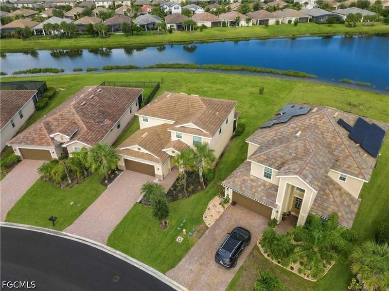 4 bedroom SingleFamilyResidence at 16145 Rosemallow Ln, Hampton Lakes, Alva — photo 3