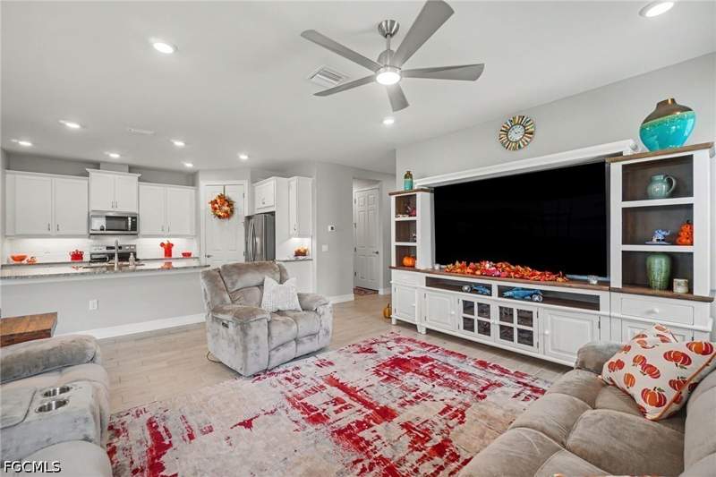 3 bedroom SingleFamilyResidence at 628 Parkshore Lake Ave, Stonewater, Cape Coral — photo 3