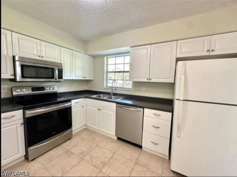 2 bedroom Condominium at 3325 Airport Rd N D3, Poinciana Condo, Naples — photo 1