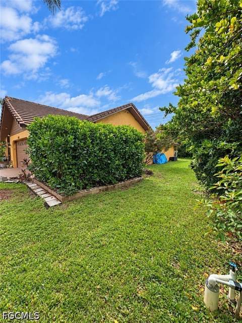 688 Morningmist Ln, Lehigh Acres FL - photo 10 of 11