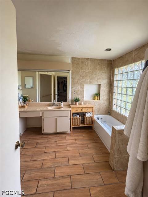 688 Morningmist Ln, Lehigh Acres FL - photo 6 of 11
