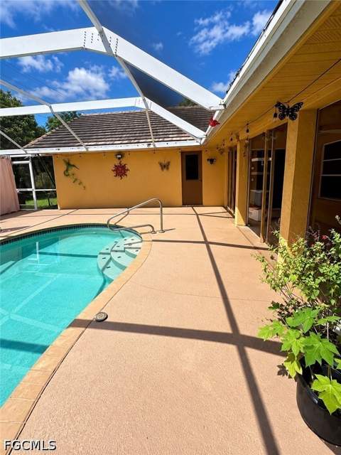 688 Morningmist Ln, Lehigh Acres FL - photo 7 of 11