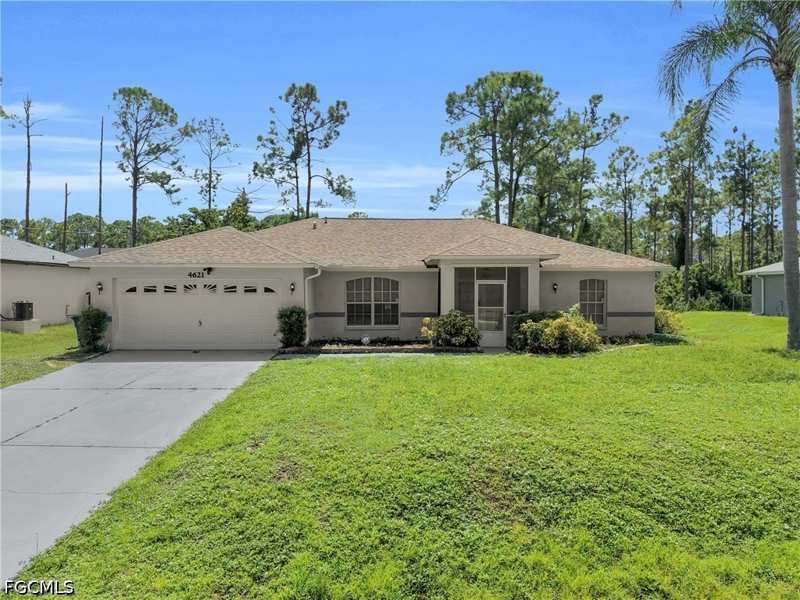 4 bedroom SingleFamilyResidence at 4621 30th St SW, Lehigh Acres, Lehigh Acres — photo 1