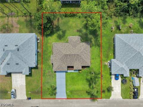 4621 30th St SW, Lehigh Acres FL - photo 6 of 33