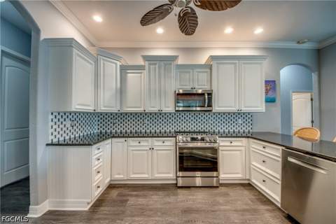 5217 SW 9th Pl, Cape Coral FL - photo 11 of 50