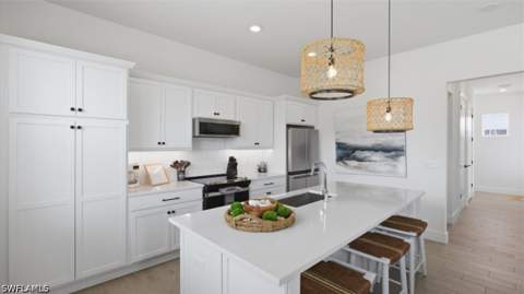 129 Pearl St, Fort Myers Beach FL - photo 11 of 47