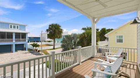 129 Pearl St, Fort Myers Beach FL - photo 16 of 47
